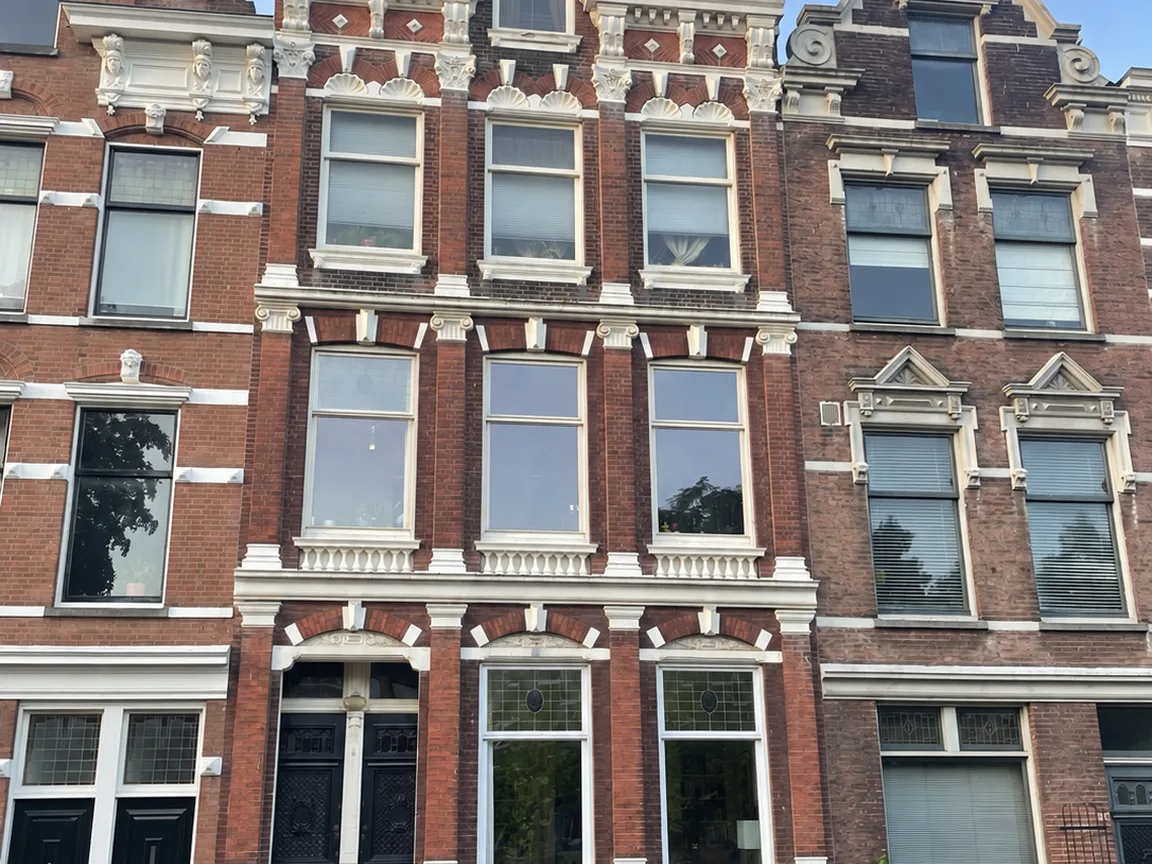 Karakteristieke woning van het type dat Clootcrans verbouwt in Capelle aan den IJssel en de rest van de regio Rotterdam