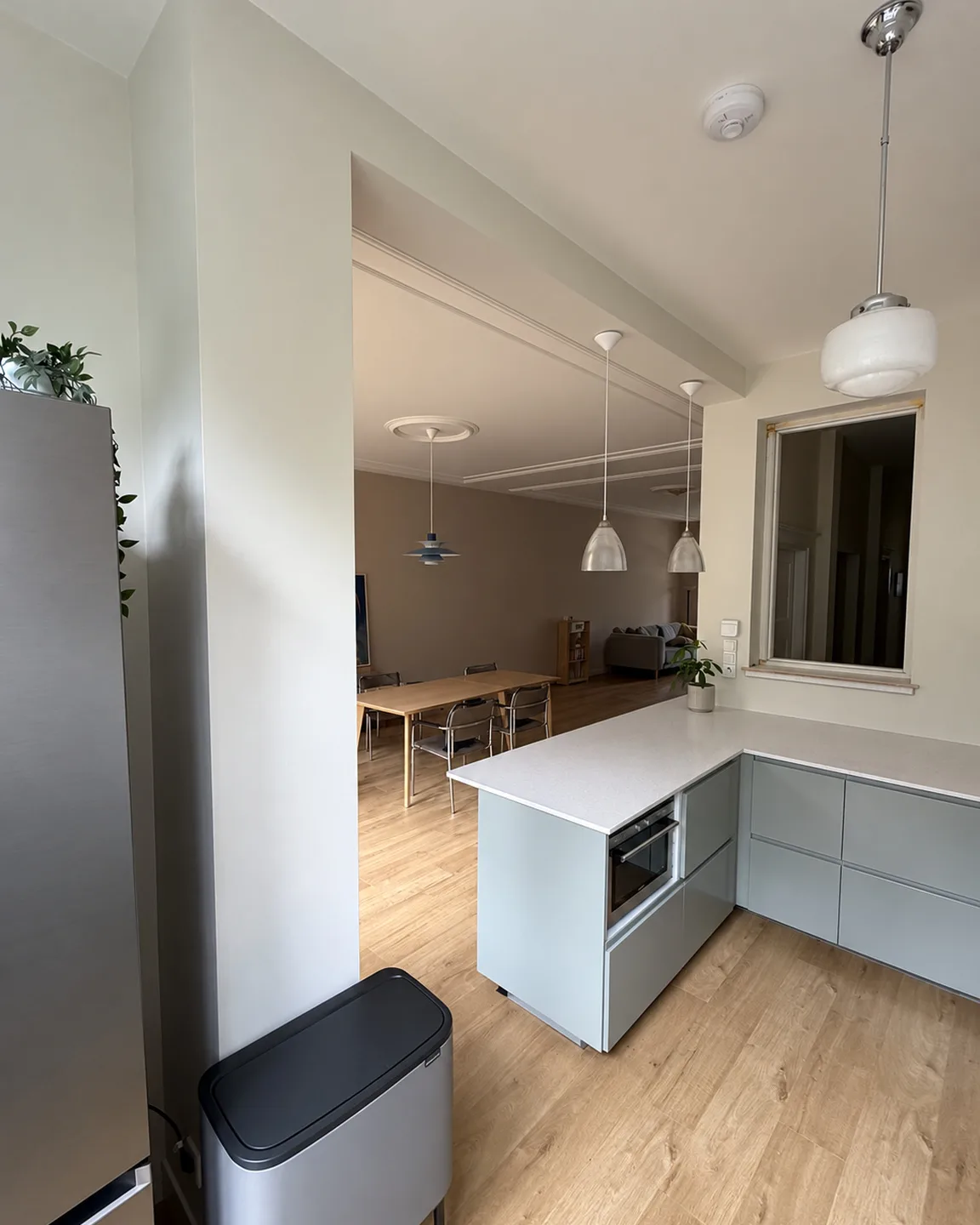 Keuken en woonkamer samengevoegd na een constructieve doorbraak